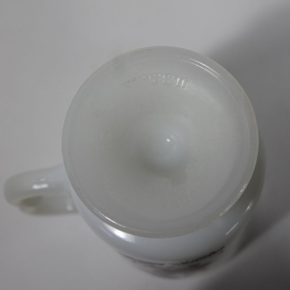 Mickey Mouse Milk Glass - Picture 4 of 4